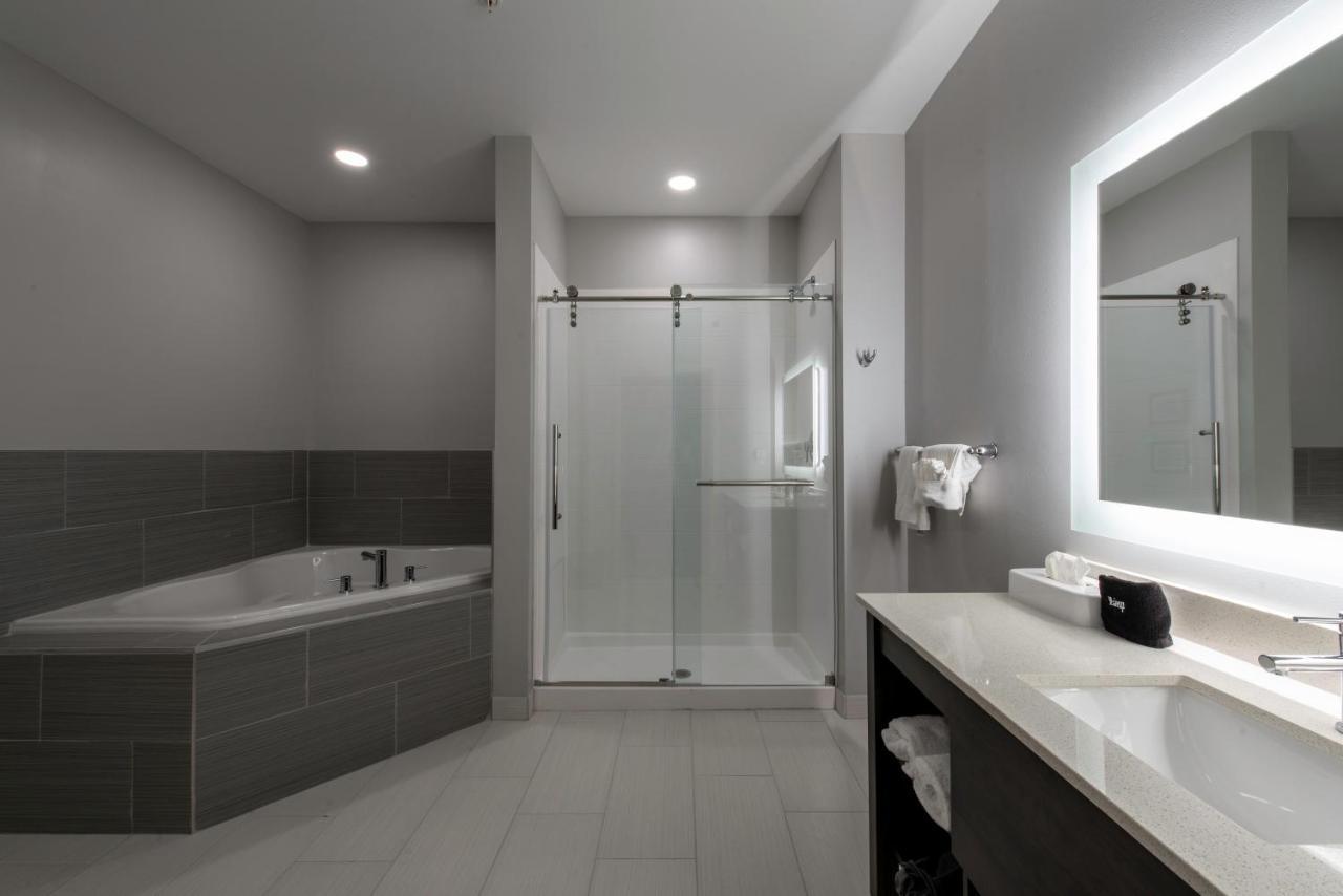 Comfort Suites Greenville Airport Экстерьер фото