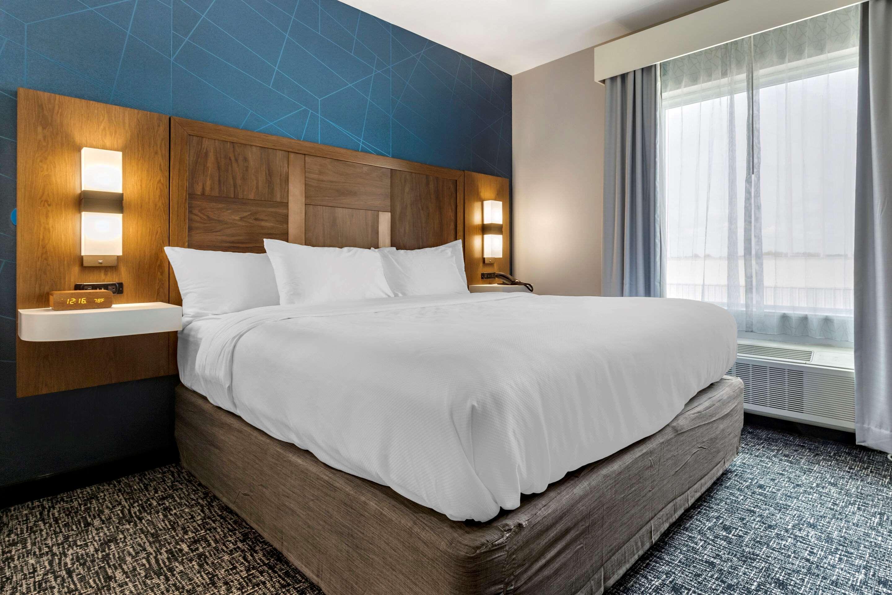 Comfort Suites Greenville Airport Экстерьер фото