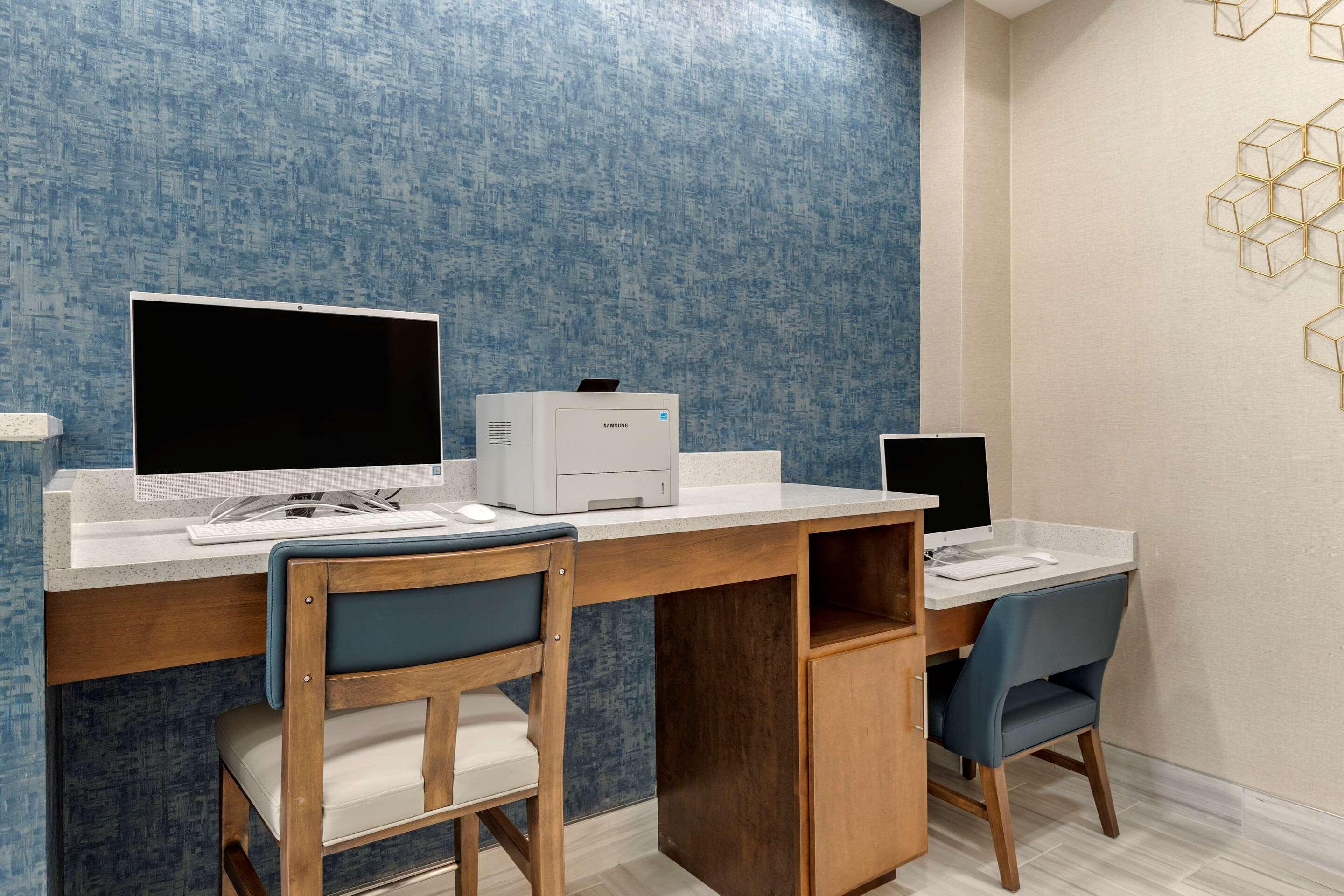 Comfort Suites Greenville Airport Экстерьер фото