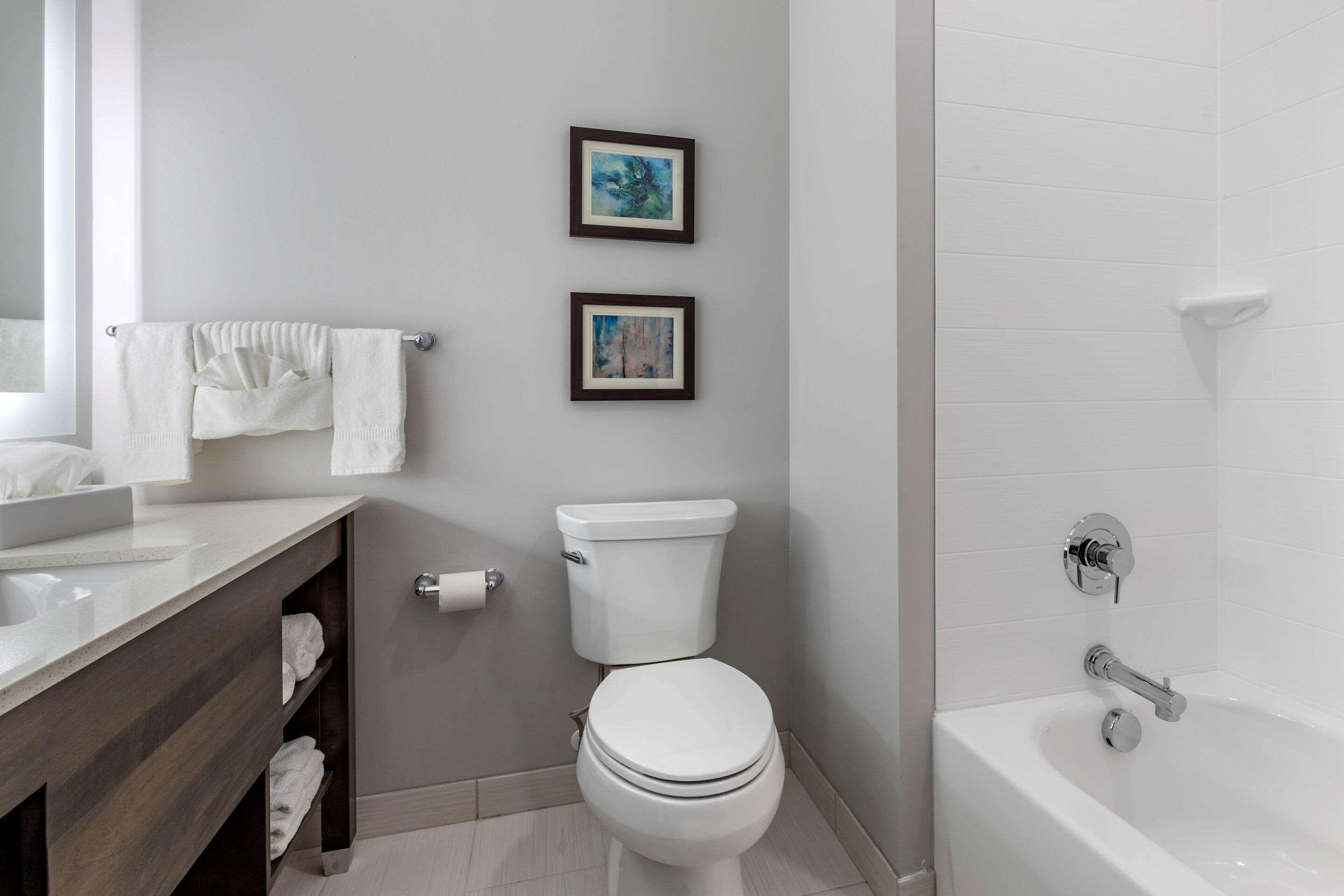 Comfort Suites Greenville Airport Экстерьер фото